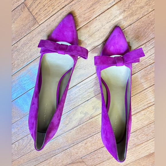 Ann Taylor Shoes - Ann Taylor Fuchsia Suede Pointed-Toe Bow Heels